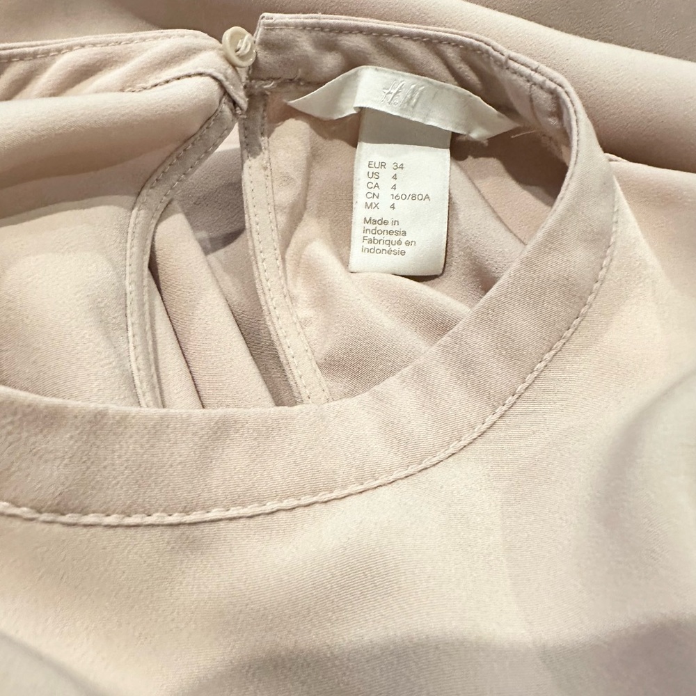 H&M Beige Ruffle Blouse - Picture 3 of 3